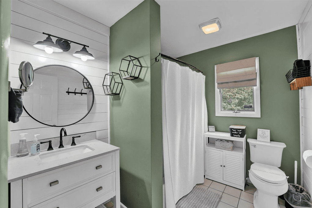 Screenshot 2025-10-17 052704